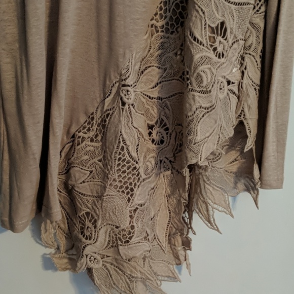 Tunic - Picture 3 of 3